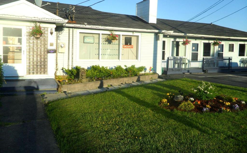 Hillcrest Motel Saint-Jean Extérieur photo